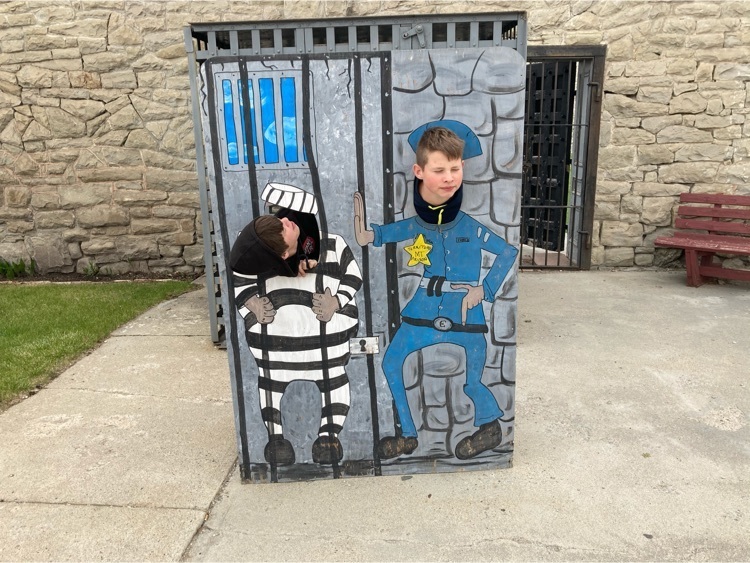 kids-in-jail
